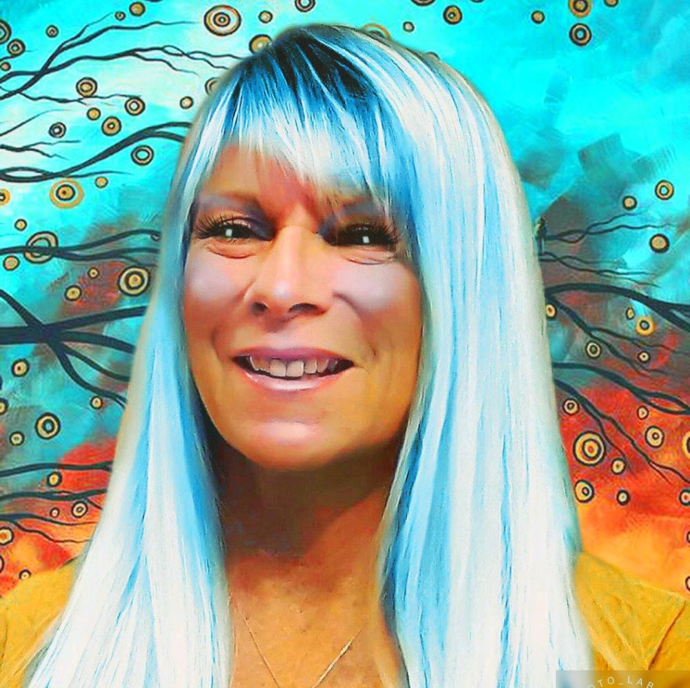 Meet your Posher, Debbie